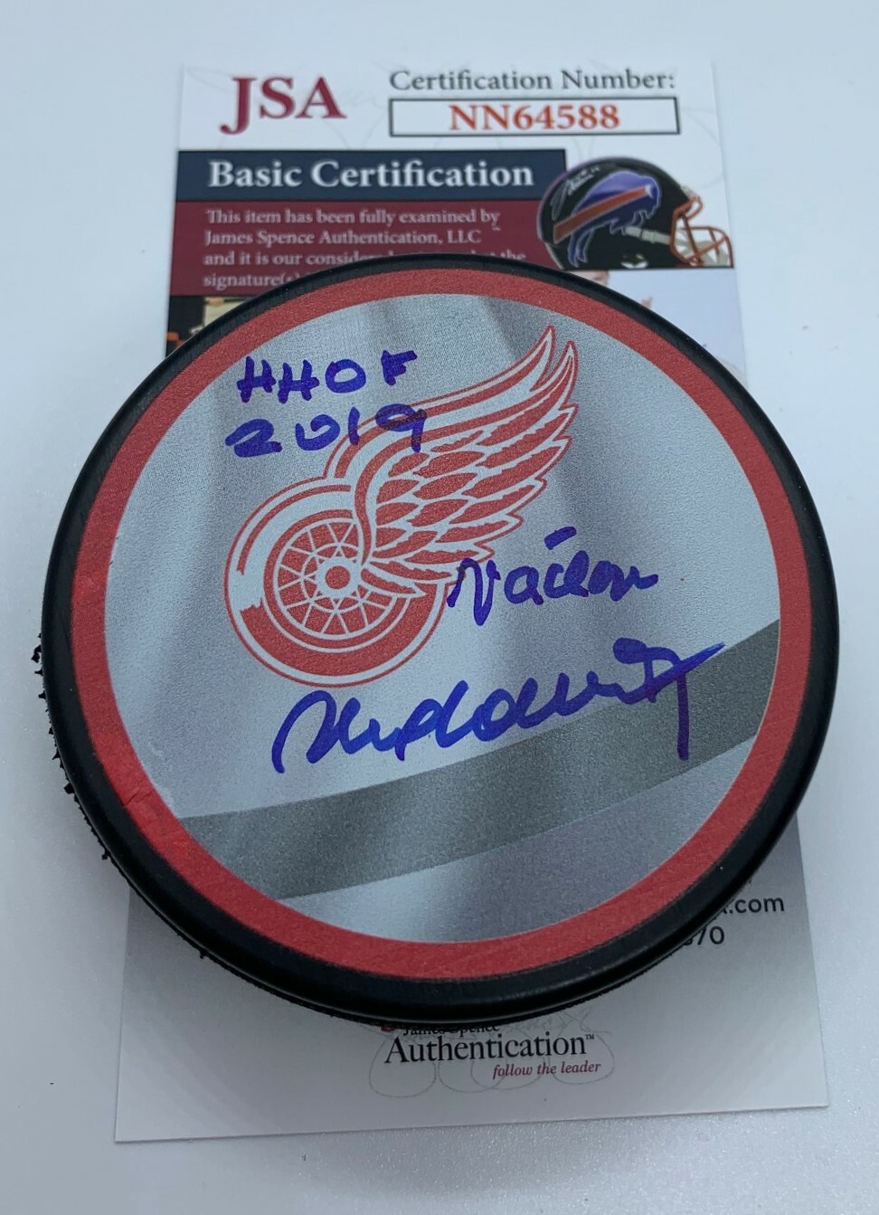Vaclav Nedomansky signed Detroit Red Wings puck autographed W/ HOF Inscrip JSA