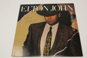 ELTON JOHN SIGNED AUTOGRAPH ALBUM VINYL RECORD BREAKING HEARTS “TO BRIAN” REAL COLLECTIBLE MEMORABILIA
