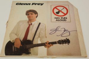 GLENN FREY SIGNED AUTOGRAPH ALBUM VINYL RECORD – THE EAGLES, NO FUN ALOUD, REAL COLLECTIBLE MEMORABILIA