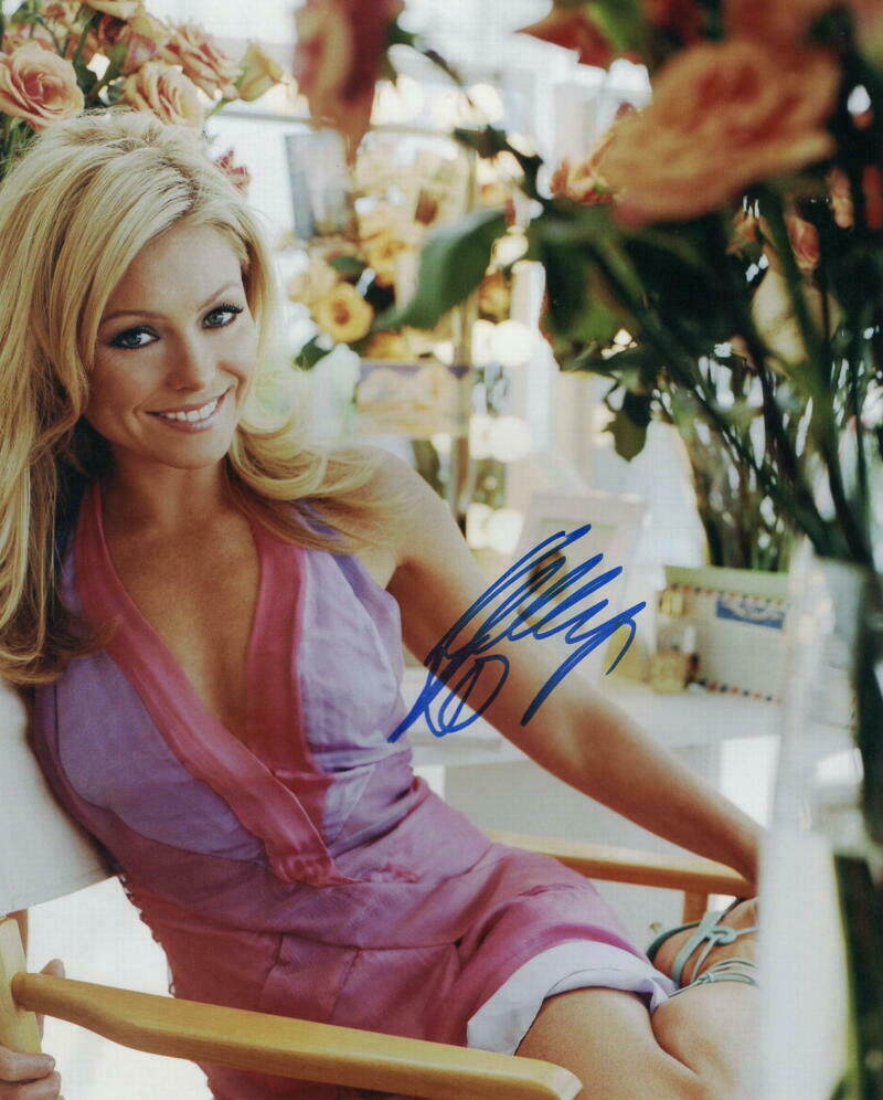 Kelly Ripa Signed Autograph 8x10 Photo Sexy Live With Host Regis Philbin Autographia 7618