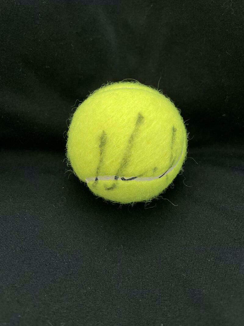 MARIA SHARAPOVA SIGNED AUTOGRAPH TENNIS BALL - SEXY SUPERSTAR ...