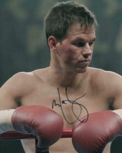 MARK WAHLBERG SIGNED AUTOGRAPH 8X10 PHOTO – THE FIGHTER SHIRTLESS STUD ENTOURAGE COLLECTIBLE MEMORABILIA