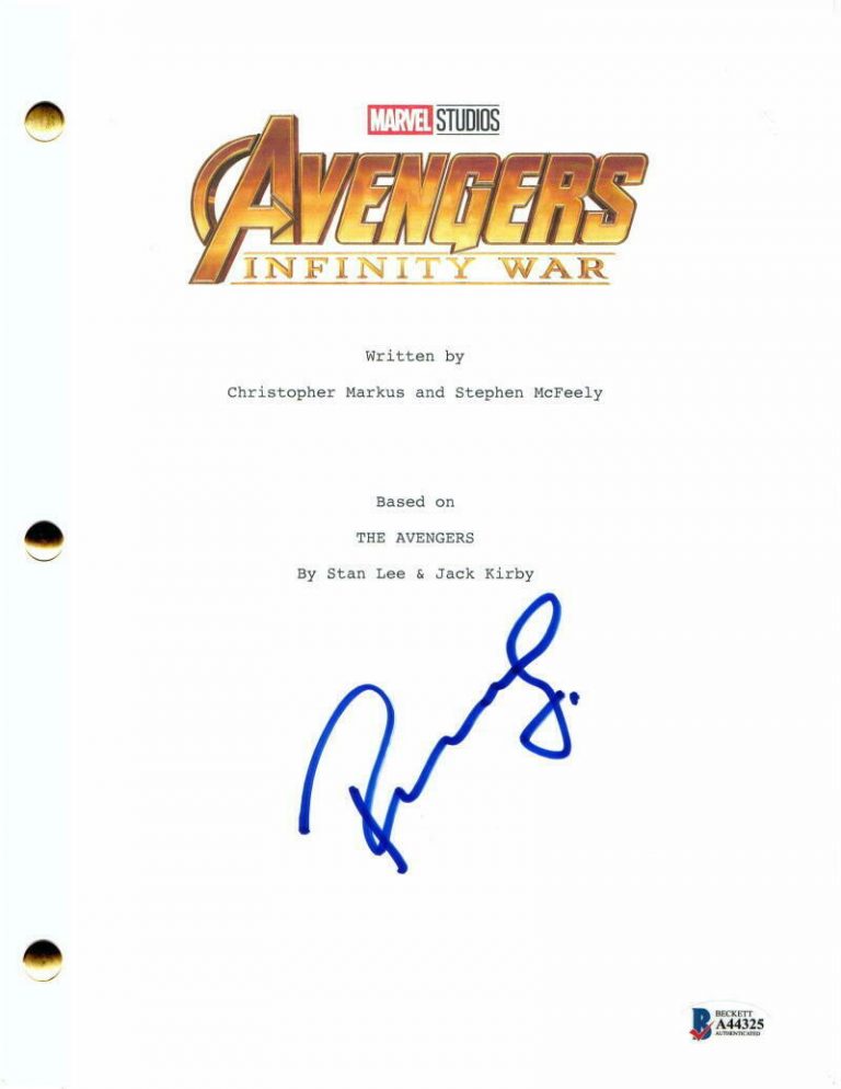 ROBERT DOWNEY JR SIGNED AUTOGRAPH AVENGERS INFINITY WAR MOVIE SCRIPT – BECKETT COLLECTIBLE MEMORABILIA