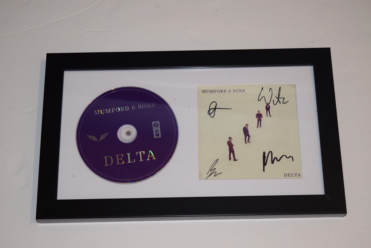 MUMFORD & SONS SIGNED DELTA FRAMED CD DISPLAY MARCUS MUMFORD +3 BECKETT BAS COA COLLECTIBLE MEMORABILIA