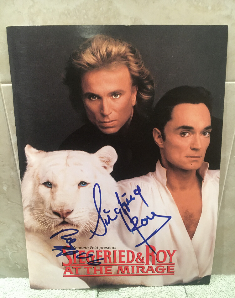 SIEGFRIED & ROY SIGNED AUTOGRAPH PROGRAM SHOW LAS VEGAS ROY HORN MIRAGE COA E