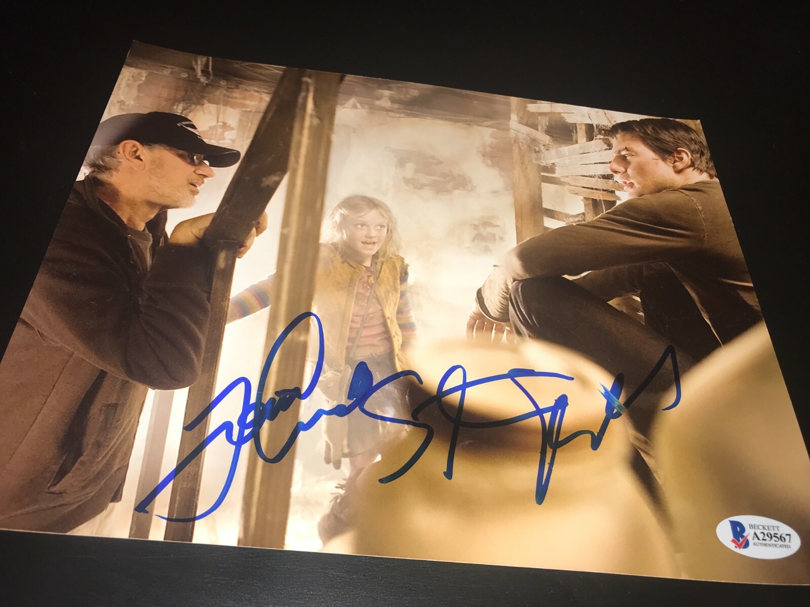 TOM CRUISE STEVEN SPIELBERG SIGNED AUTOGRAPH 8x10 PHOTO WAR OF WORLDS BECKETT D