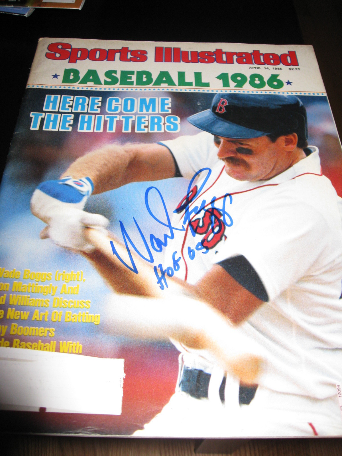 WADE BOGGS SIGNED AUTOGRAPH SPORTS ILLUSTRATED BOSTON RED SOX YANKEES IN PERSON COLLECTIBLE MEMORABILIA
