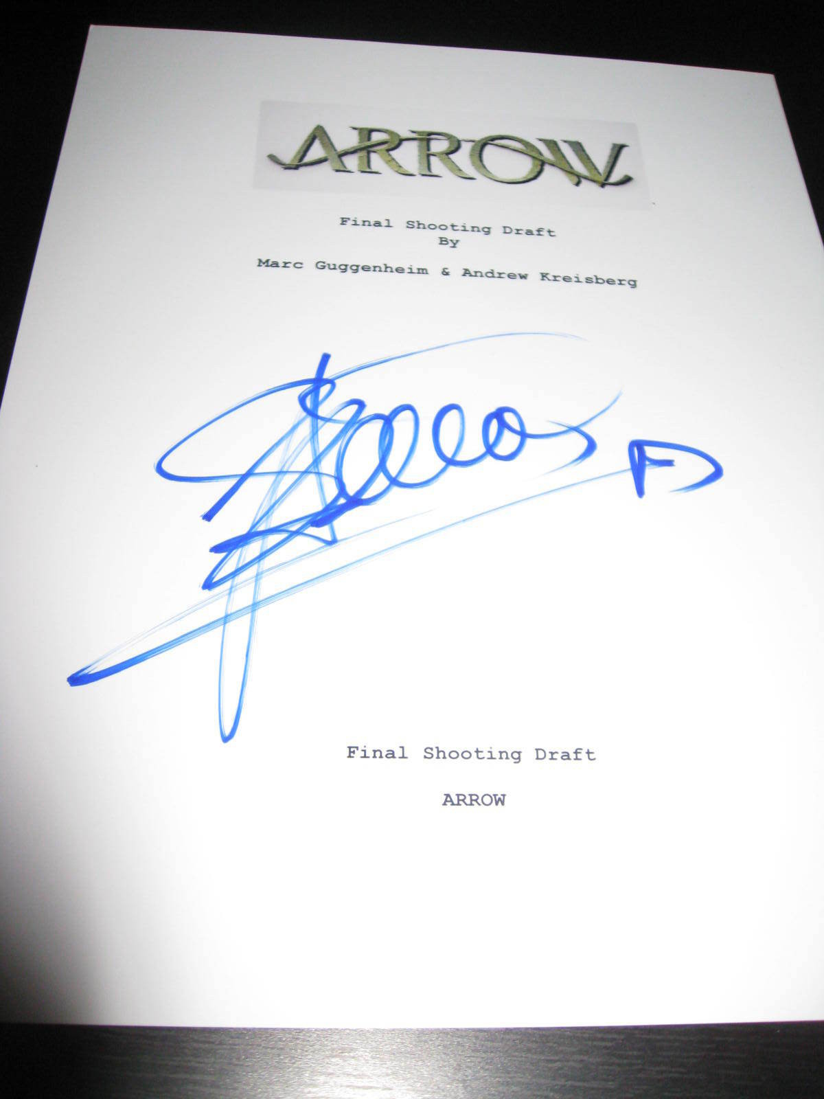 STEPHEN AMELL SIGNED AUTOGRAPH SCRIPT 