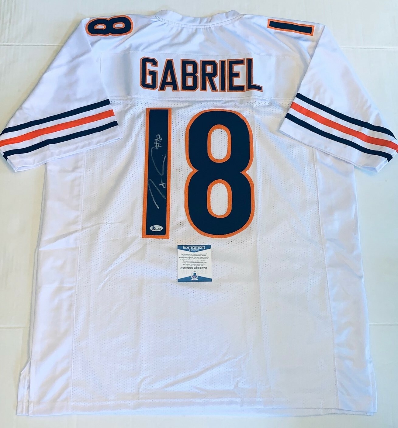 NEW LISTINGTaylor Gabriel Chicago Bears signed White jersey autographed Beckett Witnessed