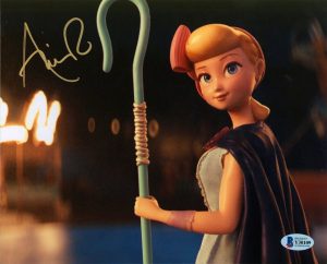 ANNIE POTTS TOY STORY 4 AUTHENTIC SIGNED 8×10 PHOTO AUTOGRAPHED BAS #Y30109 COLLECTIBLE MEMORABILIA