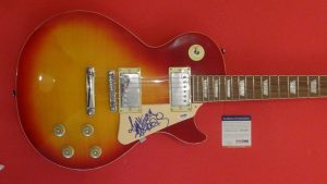ANTHONY KIEDIS SIGNED AUTOGRAPHED GUITAR RED HOT CHILI PEPPERS PSA/DNA COA COLLECTIBLE MEMORABILIA