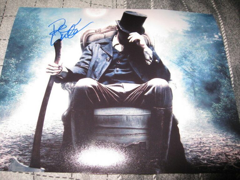 BENJAMIN WALKER SIGNED AUTOGRAPH 8×10 ABRAHAM LINCOLN VAMPIRE HUNTER IN PERSON E COLLECTIBLE MEMORABILIA