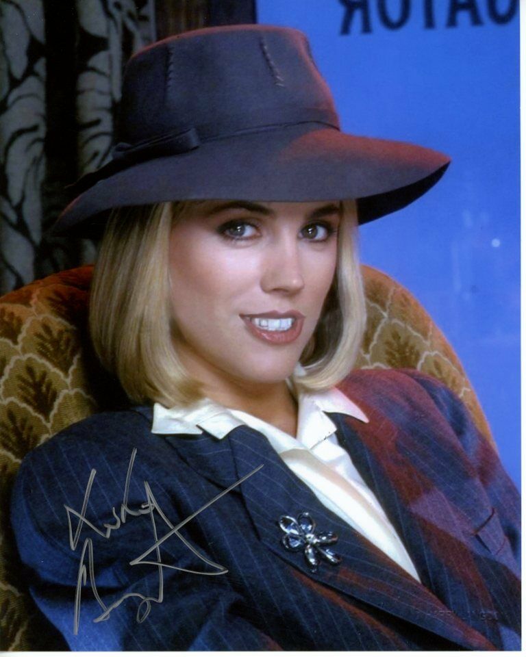 Bess armstrong sexy