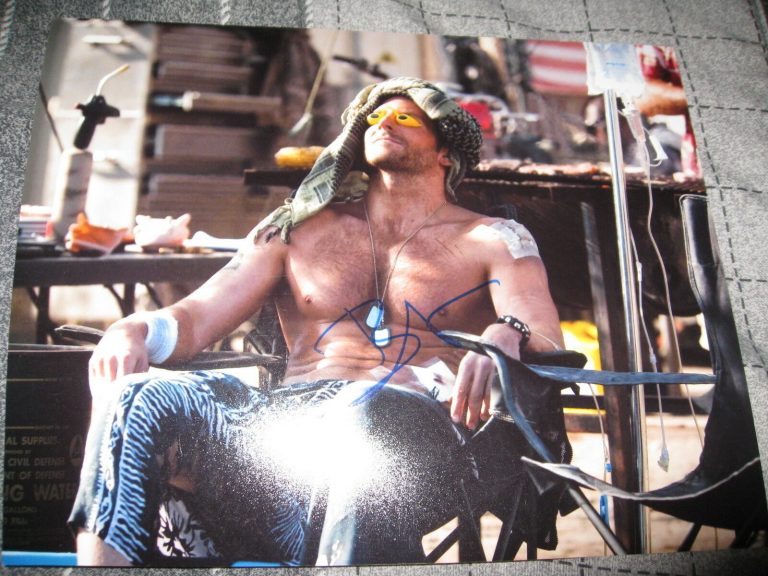 BRADLEY COOPER SIGNED AUTOGRAPH 8×10 HANGOVER 2 IN PERSON AUTO E COLLECTIBLE MEMORABILIA