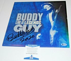BUDDY GUY SIGNED (LIVE AT LEGENDS) RECORD ALBUM LP VINYL BECKETT BAS #2  COLLECTIBLE MEMORABILIA