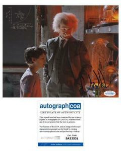 CHRIS DIAMANTOPOULOS “THE DANGEROUS BOOK FOR BOYS” AUTOGRAPH SIGNED 8×10 PHOTO B  COLLECTIBLE MEMORABILIA
