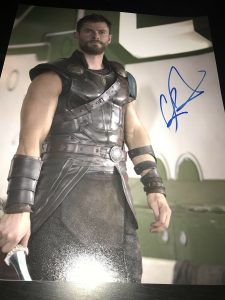 CHRIS HEMSWORTH SIGNED AUTOGRAPH 11×14 PHOTO THOR MARVEL AVENGERS IN PERSON F COLLECTIBLE MEMORABILIA