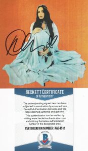 DEMI LOVATO SIGNED (DANCING WITH THE DEVIL) CD 4X4 CARD W/CD BECKETT BAS AA24512 COLLECTIBLE MEMORABILIA
