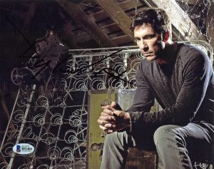 DYLAN MCDERMOTT AMERICAN HORROR STORY AUTHENTIC SIGNED 8X10 PHOTO BAS #B51404 COLLECTIBLE MEMORABILIA