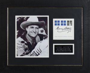 GENE AUTRY AUTHENTIC SIGNED & FRAMED 4.5×4.5 POSTCARD BAS #A03631 COLLECTIBLE MEMORABILIA
