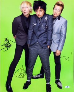 GREEN DAY (3) ARMSTRONG, TRE COOL & DIRNT SIGNED 16X20 PHOTO BAS #A02020 COLLECTIBLE MEMORABILIA