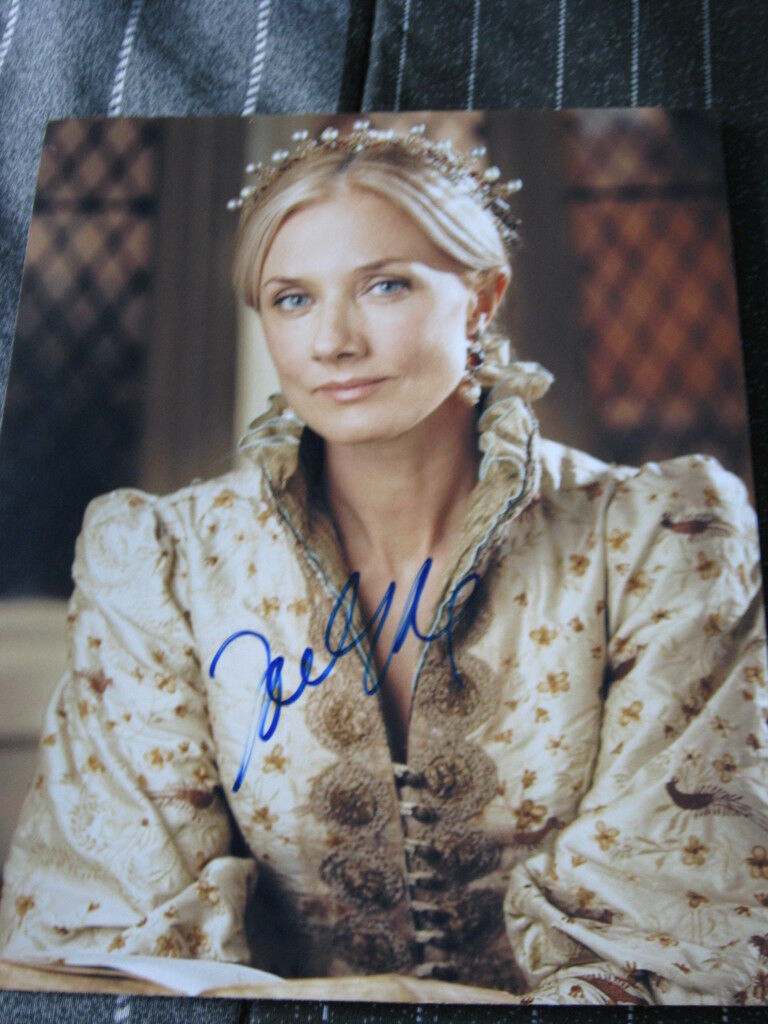 JOELY RICHARDSON SIGNED 8×10 DRAGON TATTOO TUDORS COA B COLLECTIBLE MEMORABILIA