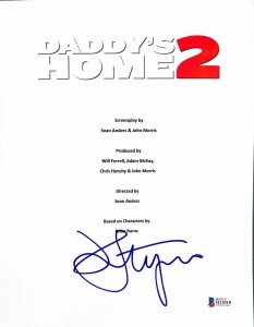 JOHN LITHGOW AUTHENTIC SIGNED DADDY’S HOME 2 MOVIE SCRIPT COVER BAS #H13018 COLLECTIBLE MEMORABILIA