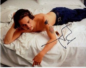 JOHNNY DEPP SIGNED AUTOGRAPHED SEXY SHIRTLESS PHOTO COLLECTIBLE MEMORABILIA
