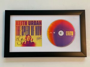 KEITH URBAN SIGNED THE SPEED OF NOW FRAMED CD COVER DISPLAY BECKETT COA COLLECTIBLE MEMORABILIA