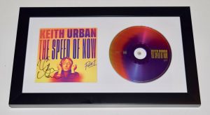 KEITH URBAN SIGNED THE SPEED OF NOW FRAMED CD COVER DISPLAY BECKETT COA COLLECTIBLE MEMORABILIA