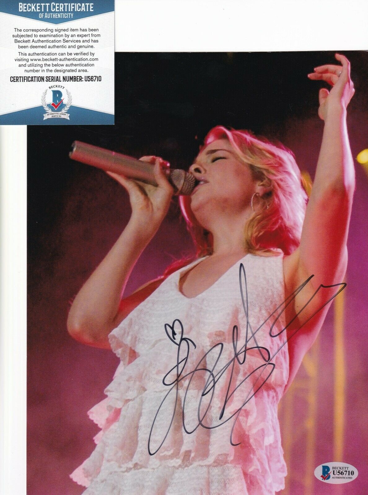 LEANN RIMES signed (COUNTRY MUSIC SINGER) 8X10 photo *CAN'T FIGHT BLUE ...