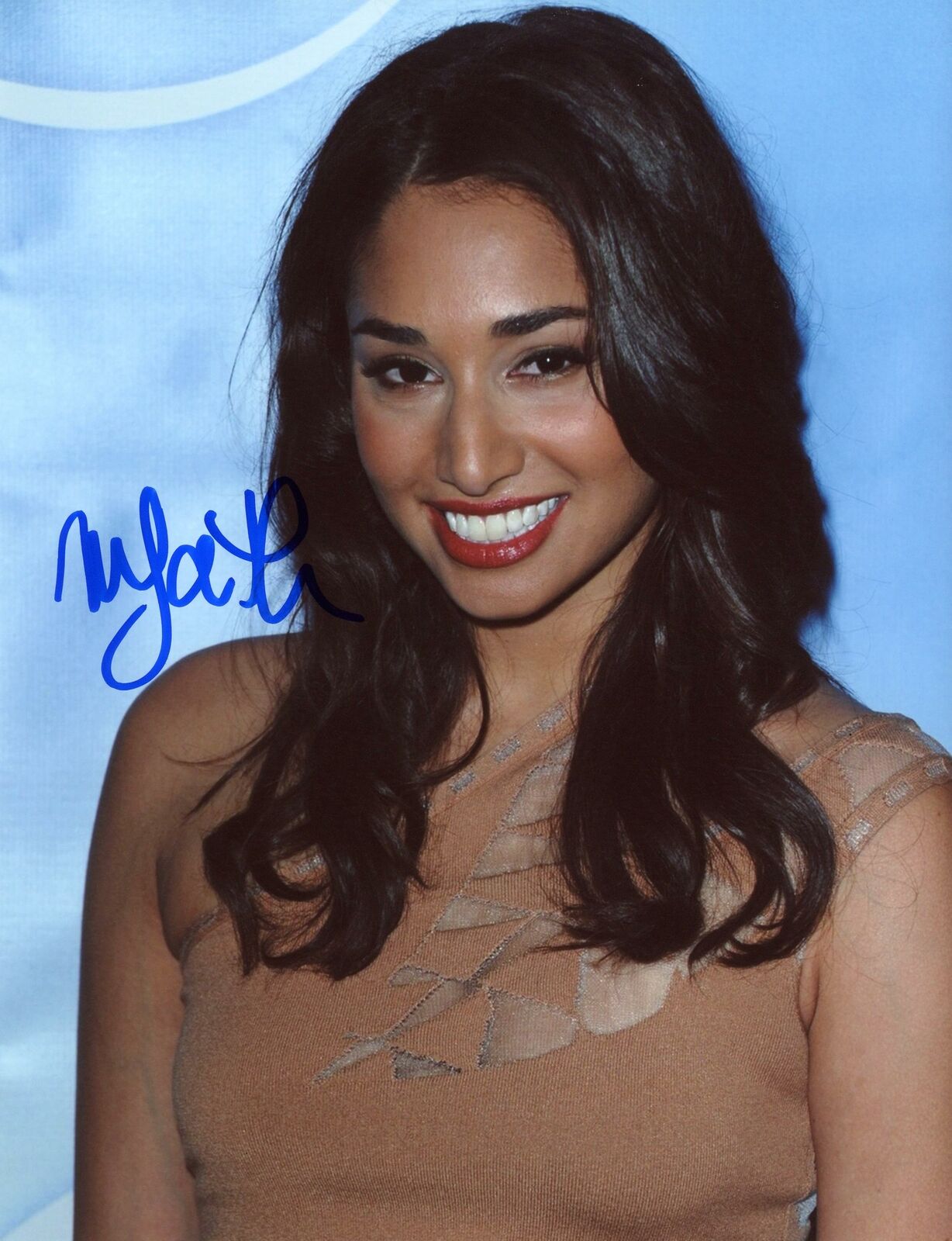 Meaghan Rath "Hawaii Five O" AUTOGRAPH Signed 8x10 Photo Collectible