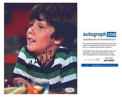 Mike Lookinland "The Brady Bunch" AUTOGRAPH Signed 'Bobby Brady' 8x10