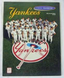 NEW YORK YANKEES AUTHENTIC OFFICIAL 1993 PROGRAM YEARBOOK COLLECTIBLE MEMORABILIA