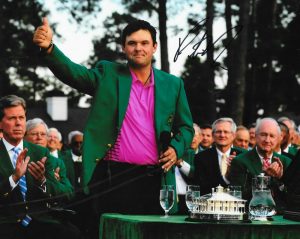 PATRICK REED PGA GOLF SIGNED 2018 MASTERS 8×10 PHOTO AUTOGRAPHED 4  COLLECTIBLE MEMORABILIA