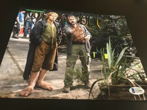 PETER JACKSON MARTIN FREEMAN SIGNED AUTOGRAPH THE HOBBIT LORD OF RINGS BECKETT D COLLECTIBLE MEMORABILIA