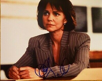 Sally Field signed autographed 8x10 Photo Forrest Gump Mrs Doubtfire ...