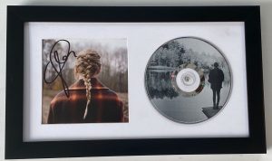 TAYLOR SWIFT SIGNED AUTOGRAPHED EVERMORE FRAMED CD BOOKLET DISPLAY COA COLLECTIBLE MEMORABILIA