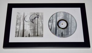 TAYLOR SWIFT SIGNED AUTOGRAPHED FOLKLORE FRAMED CD BOOKLET DISPLAY COA COLLECTIBLE MEMORABILIA