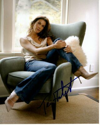 TERI HATCHER signed autographed photo | Autographia