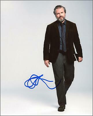 Tyler Labine 