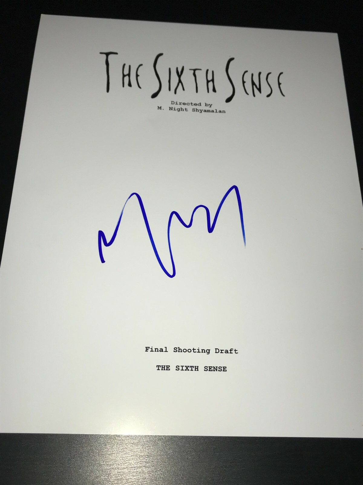 M. NIGHT SHYAMALAN SIGNED AUTOGRAPH MOVIE SCRIPT 