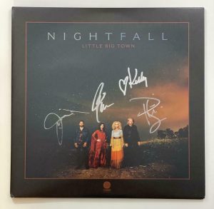 LITTLE BIG TOWN SIGNED AUTOGRAPH ALBUM VINYL RECORD – NIGHTFALL COUNTRY MUSIC COLLECTIBLE MEMORABILIA