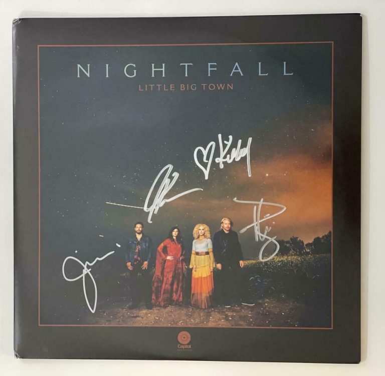 LITTLE BIG TOWN FULL BAND SIGNED AUTOGRAPH ALBUM RECORD – COUNTRY MUSIC STARS! COLLECTIBLE MEMORABILIA