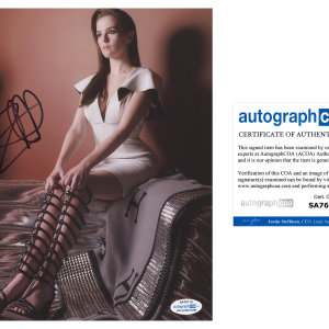 Zoey Deutch Signed Autographed 8x10 Photo The Politician Sexy Actress ACOA COA