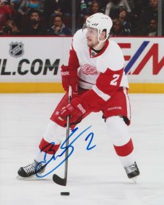 BRENDAN SMITH SIGNED DETROIT RED WINGS 8X10 PHOTO 2 COLLECTIBLE MEMORABILIA