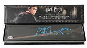 DANIEL RADCLIFFE SIGNED HARRY POTTER ILLUMINATING WAND AUTOGRAPH BECKETT COA