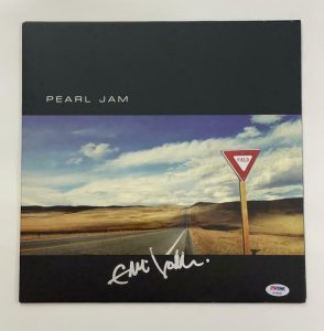 EDDIE VEDDER PEARL JAM SIGNED AUTOGRAPH ALBUM VINYL RECORD – YIELD VERY RARE PSA COLLECTIBLE MEMORABILIA