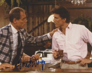 FRED DRYER SIGNED CHEERS 8X10 PHOTO COLLECTIBLE MEMORABILIA