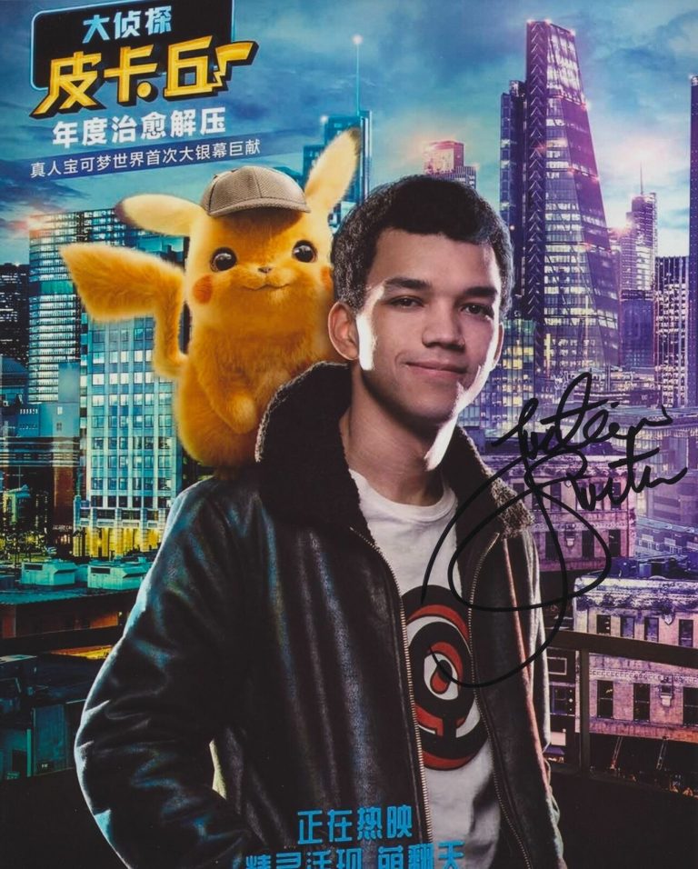 JUSTICE SMITH SIGNED DETECTIVE PIKACHU 8X10 PHOTO 6 | Autographia